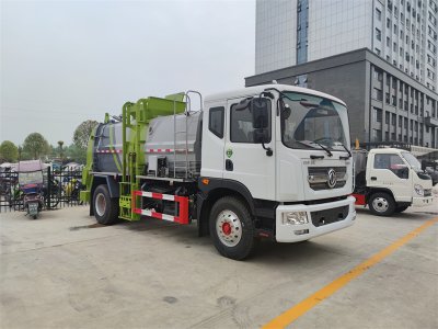 餐廚垃圾車(chē)，收集運(yùn)輸剩飯剩菜泔水垃圾我擔(dān)當(dāng)，干濕分離我本領(lǐng)大